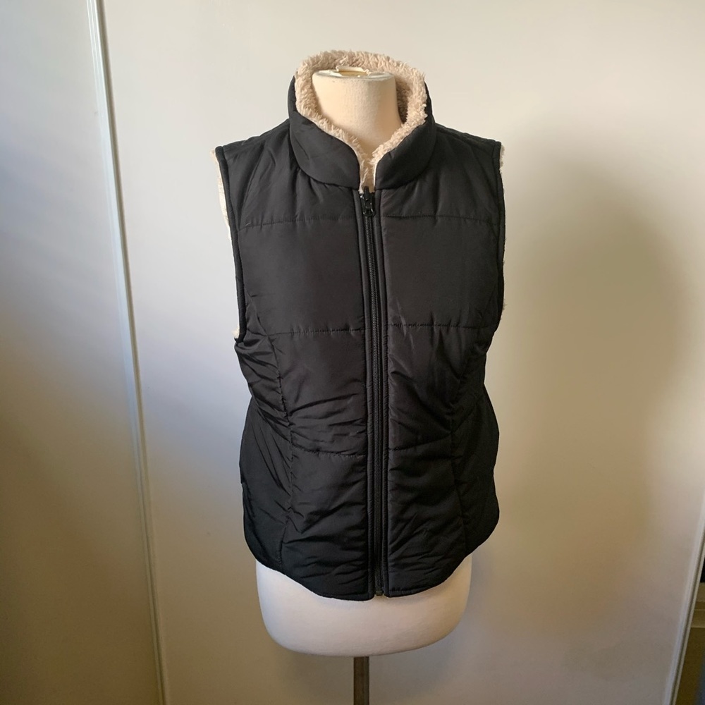 True Grit Reversible Sherpa Puffer Vest Black‎ & Cream Women’s M Cozy